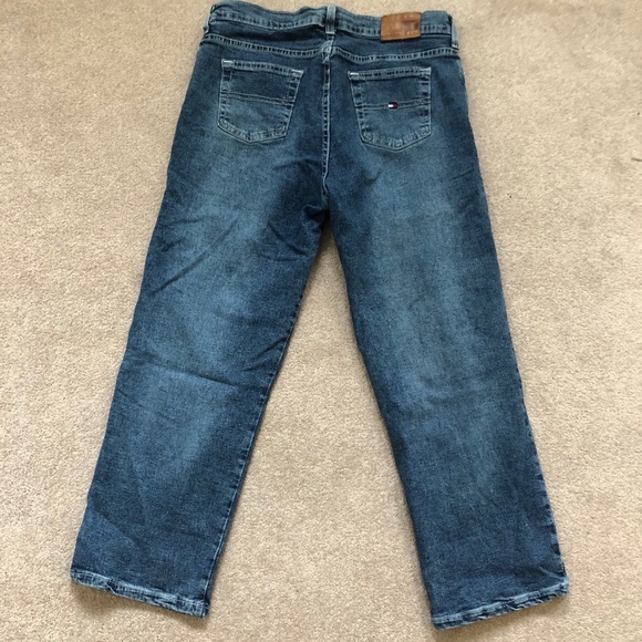 Cropped Mom Jeans - Picture 4 of 6